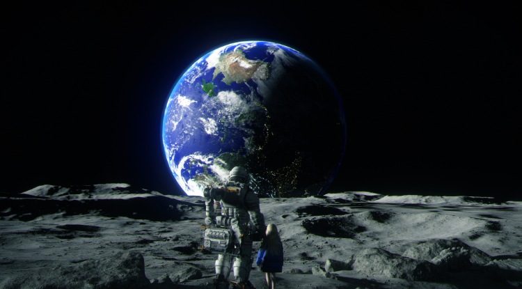 Killian y Diana contemplan la Tierra desde la superficie lunar